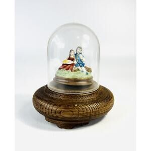 Vintage Toyo Music Box Victorian Couple with Plastic Cover Japan
